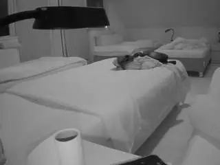 Camsoda Live Sex of voyeurcam-julmodels-bed-2