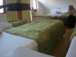Camsoda Live Sex of voyeurcam-julmodels-bed-2