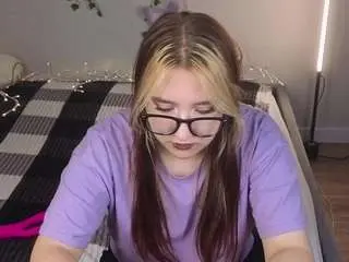 Camsoda Free Porn Cam of lucyuiio