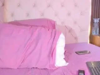 Camsoda Watch Live Sex Cams of antonella-lucenti