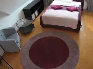 Camsoda Best Webcam of voyeurcam-julmodels-whitebed-1