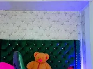Camsoda Adult Webcam of juliana-diamond