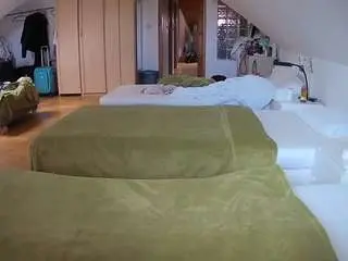 Camsoda Free Live Porn of voyeurcam-julmodels-bed-3