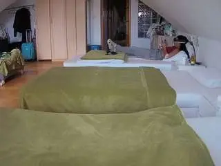 Camsoda Live Sex of voyeurcam-julmodels-bed-3