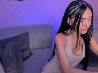 Camsoda Nude Webcam of lucianamillerx