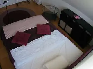 Camsoda Watch Live Sex Cams of voyeurcam-julmodels-whitebed-2