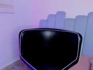Camsoda Nude Webcam of violeta-olsen