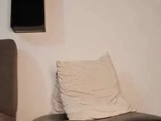 Camsoda Watch Live Sex Cams of monikayiyi