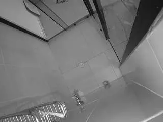 Camsoda Nude Webcam of voyeurcam-jb-shower-2