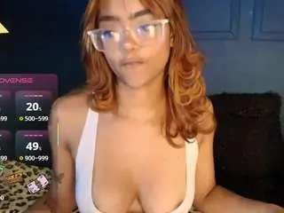 Camsoda Nude Webcam of alice-simmons