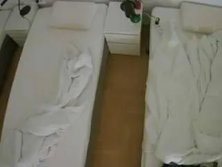 Camsoda Adult Webcams of voyeurcam-julmodels-bed-5