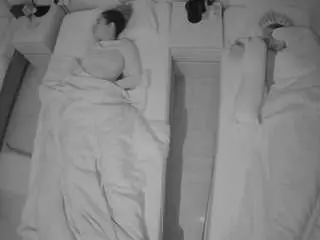 Camsoda Best Webcam of voyeurcam-julmodels-bed-5