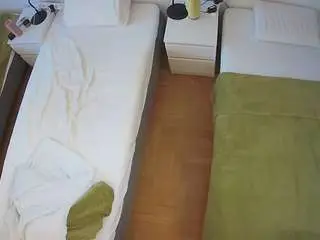 Camsoda Nude Webcam of voyeurcam-julmodels-bed-5