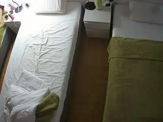 Camsoda Nude Webcam of voyeurcam-julmodels-bed-5