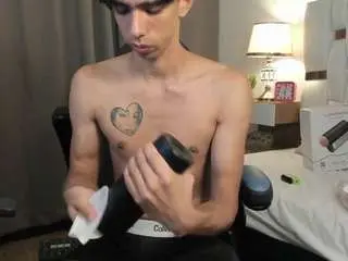 Camsoda Free Porn Cam of alessandroabruzzo