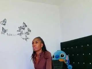 Camsoda Nude Webcam of black-rosse