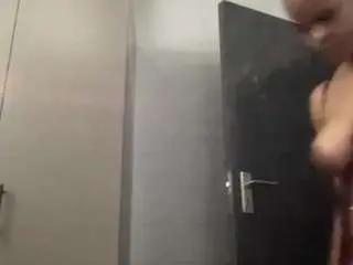 Camsoda Nude Webcam of hotmelelo