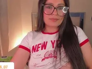 Camsoda Free Porn Cam of ariannakey