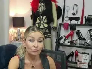 Camsoda Adult Webcam of luxcrystal
