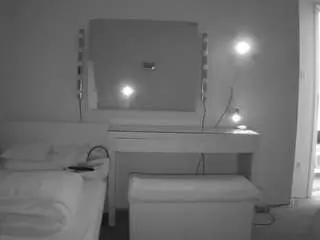 Camsoda Watch Live Sex Cams of voyeurcam-julmodels-living-6