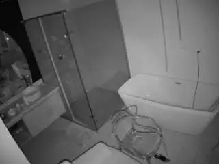 Camsoda Adult Video Chat of voyeurcam-casa-salsa-bathroom-2