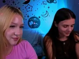 Camsoda Adult Video Chat of playful-sophie