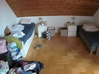 Camsoda Free Porn Cam of voyeurcam-julmodels-greybed-3
