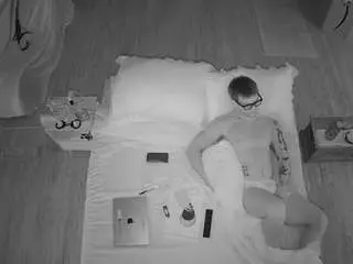 Camsoda Nude Webcam of voyeurcam-celticiron-01