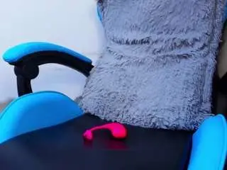 Camsoda Nude Webcam of klylls-squirt