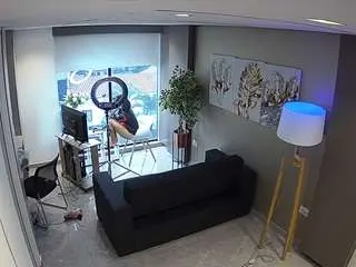 Camsoda Live Sex Cam of voyeurcam-casa-salsa-bedroom-9