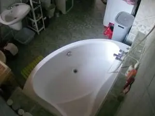Camsoda Sex Chat of voyeurcam-julmodels-bath-1st-1