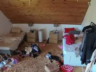 Camsoda Live Porn of voyeurcam-julmodels-whitebed-3