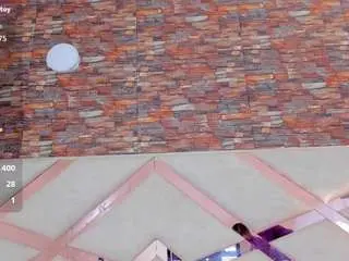 Camsoda Adult Webcam of lucy-davies