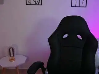 Camsoda Nude Webcam of aliceharperx