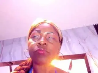 Camsoda Sex Cam of lola-hornei