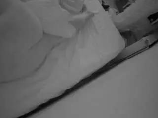 Camsoda Free Porn Cam of voyeurcam-julmodels-whitebed-4
