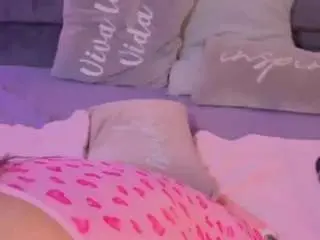 Camsoda Sex Cam of pretty-johnson