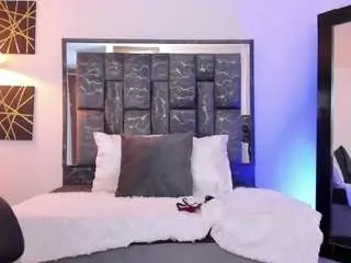 Camsoda Adult Webcams of sara-stormy