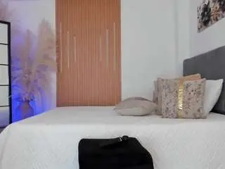 Camsoda Sex Cam of sara-stormy