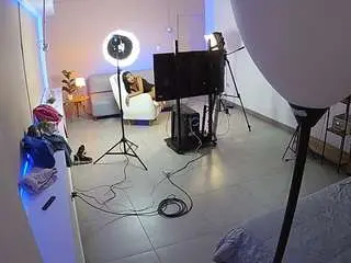Camsoda Free Porn Cam of voyeurcam-jb-room-1