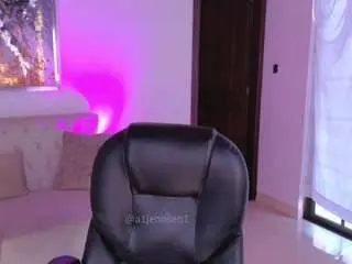 Camsoda Watch Live Sex Cams of allyjensen