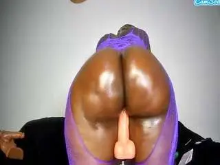 Camsoda Live Porn of slimthickkat