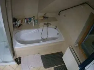 Camsoda Live Sex of voyeurcam-julmodels-bath-2nd-1