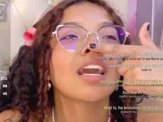 Camsoda Sex Cam of angeline-scot