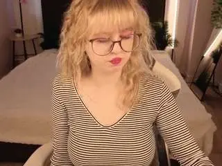 Camsoda Sex Cam of helen-carson