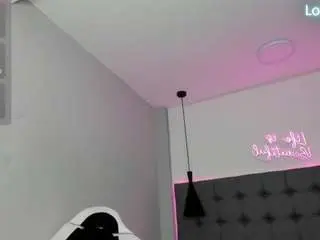 Camsoda Live Sex Cam of scarletcherry18