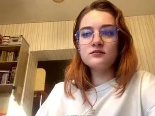 Camsoda Sex Cam of carlinebyler