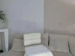 Camsoda Watch Live Sex Cams of niaholland