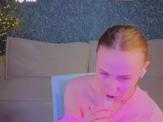 Camsoda Watch Live Sex Cams of karolina-kely