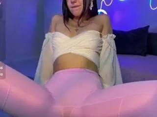 Camsoda Watch Live Sex Cams of sofiaray1